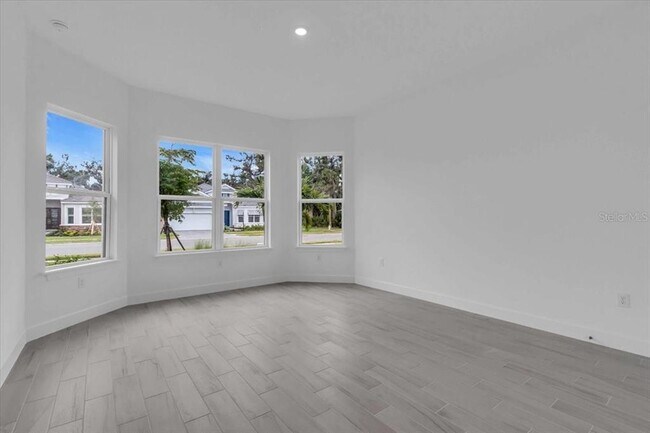 Building Photo - 10176 Silent Night Ln