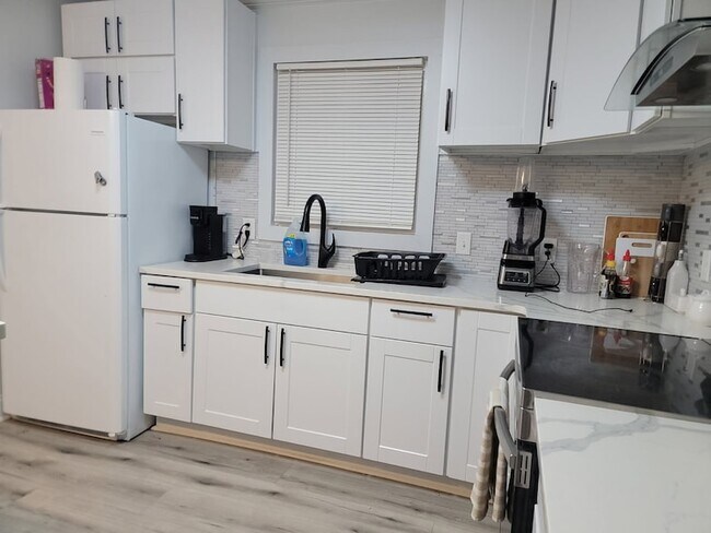 Building Photo - 1055 Antioch Pike