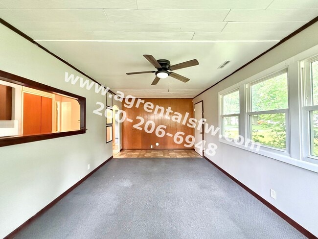 Building Photo - 3 Bedroom House