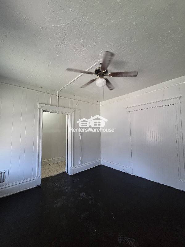 Building Photo - 4223 Red Bud Ave