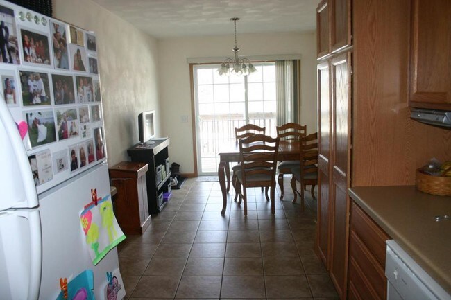 Building Photo - 6689 Windsor Ridge Ln