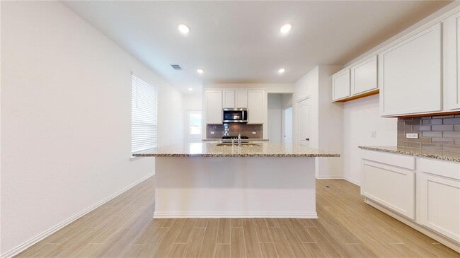 Building Photo - 7918 Chukka Dr