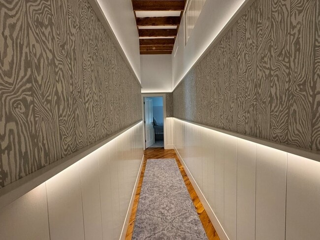 Building Photo - 57 Taconic Rd