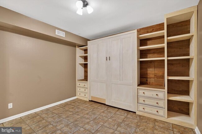Building Photo - 12564 Garland Tree Ct