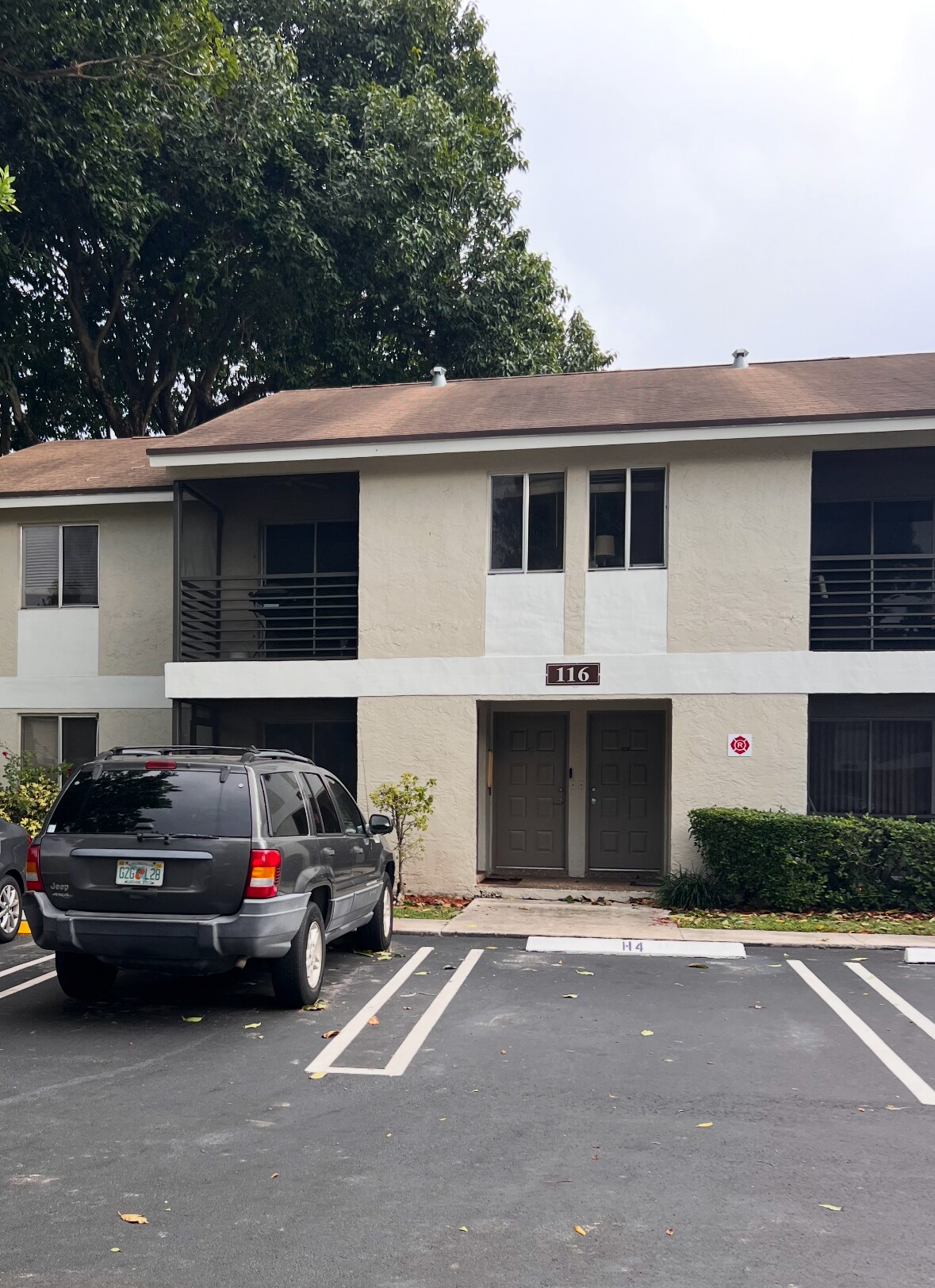 Building Photo - 116 Gardens Dr