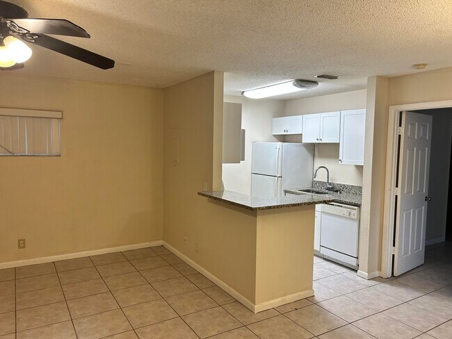 Building Photo - 23 Crossings Cir