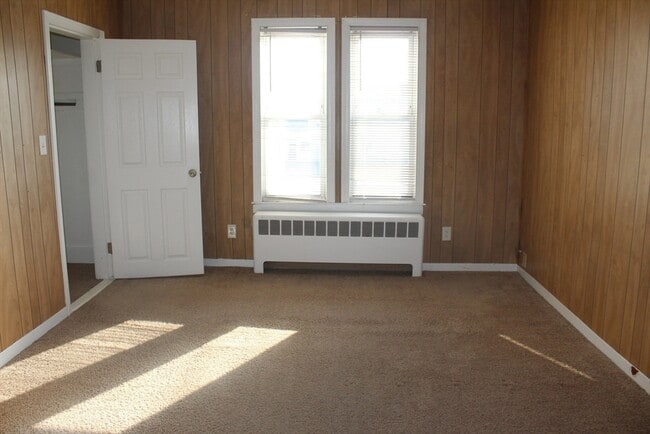 Building Photo - 261 Pulaski Blvd