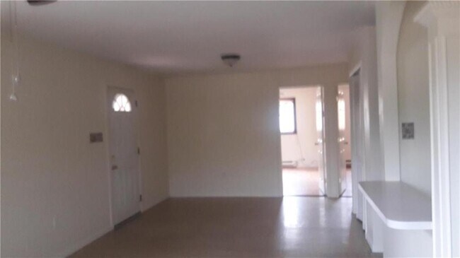 Building Photo - 212 Signorile Ln