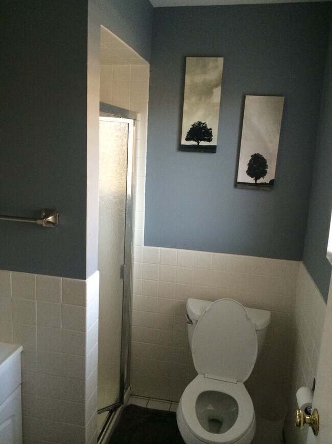 Building Photo - 6820 W Raven St