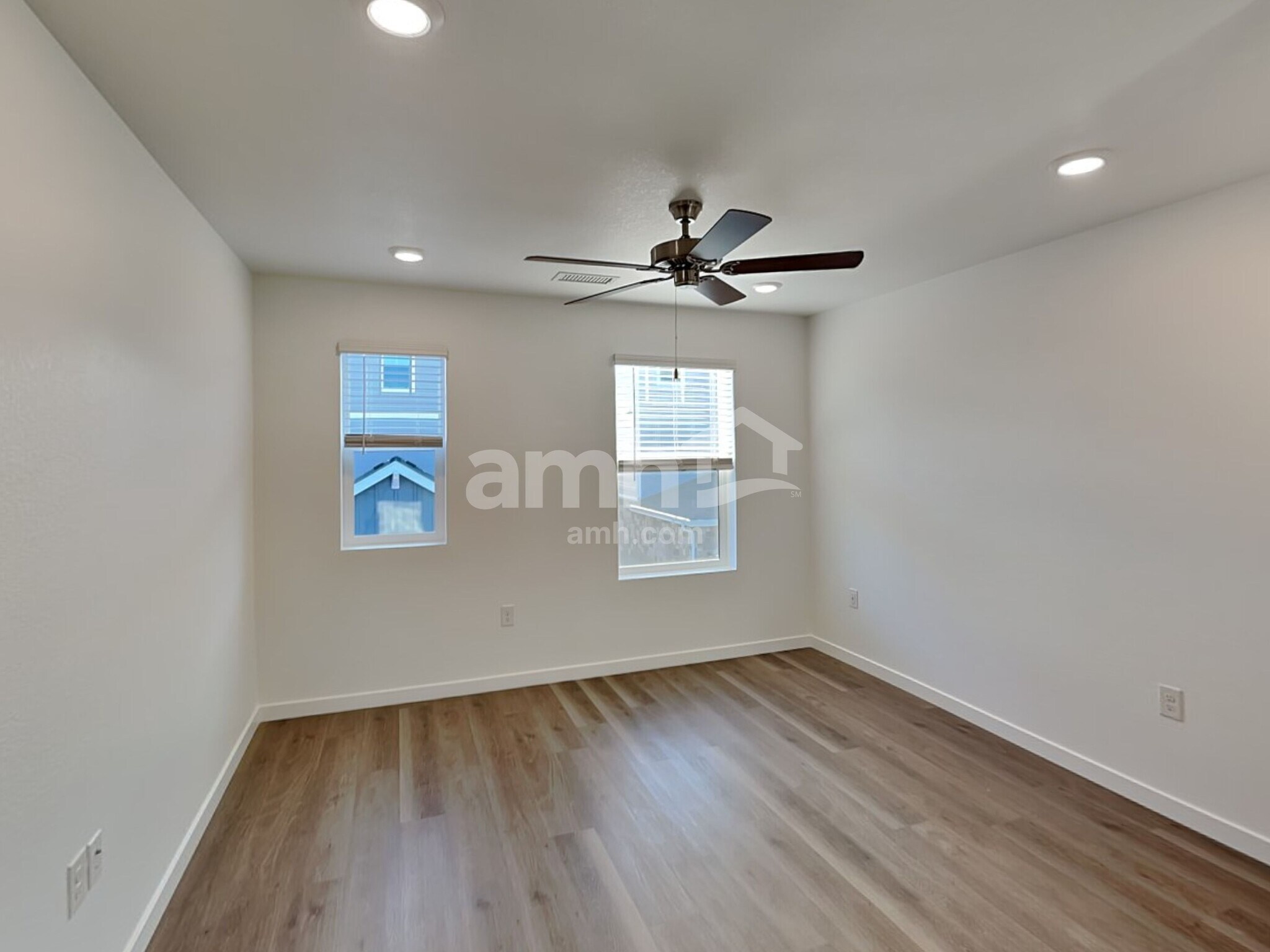 Building Photo - 26145 E Calhoun Pl