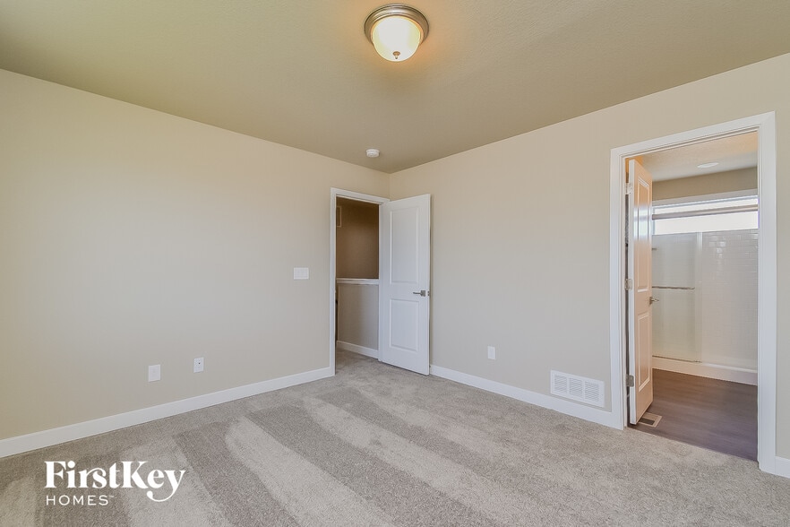 Building Photo - 6931 Akela Ln