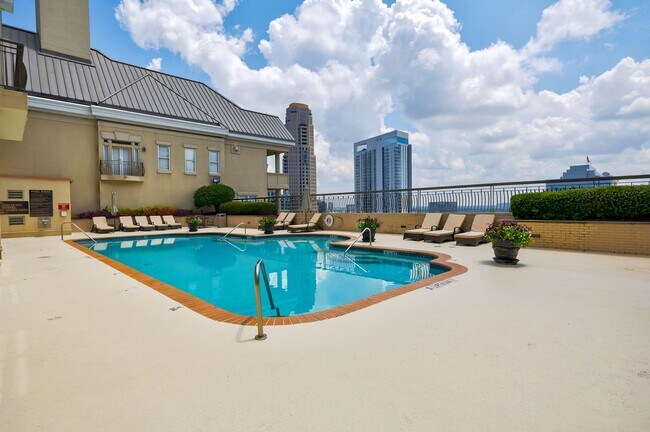 Building Photo - 3334 Peachtree Rd