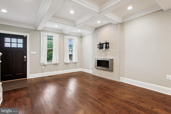 Building Photo - 1423 Montello Ave NE
