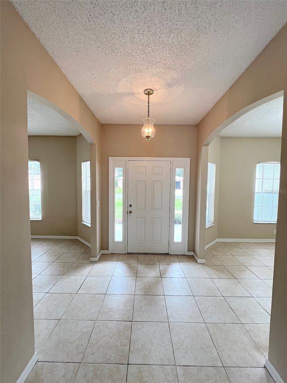 Building Photo - 36 Ripplewood Ln