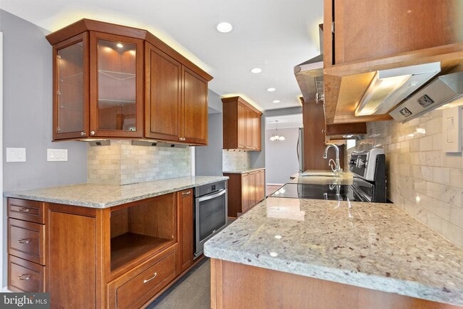 Building Photo - 13604 Wisteria Dr