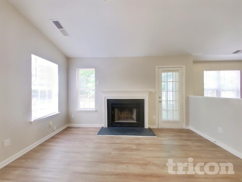 Building Photo - 6311 Spanish Moss Ln