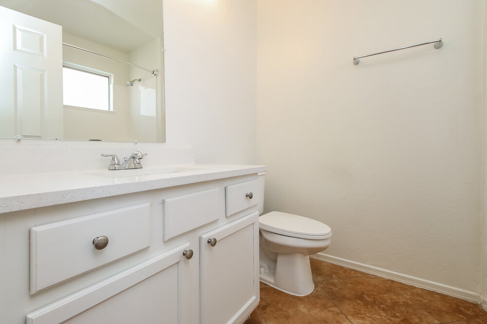 Building Photo - 986 S Wanda Dr