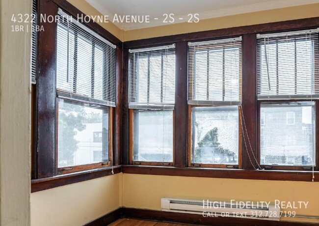 Building Photo - 4322 N Hoyne Ave