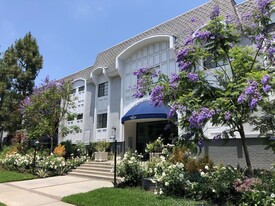 Building Photo - The Premier on Burbank