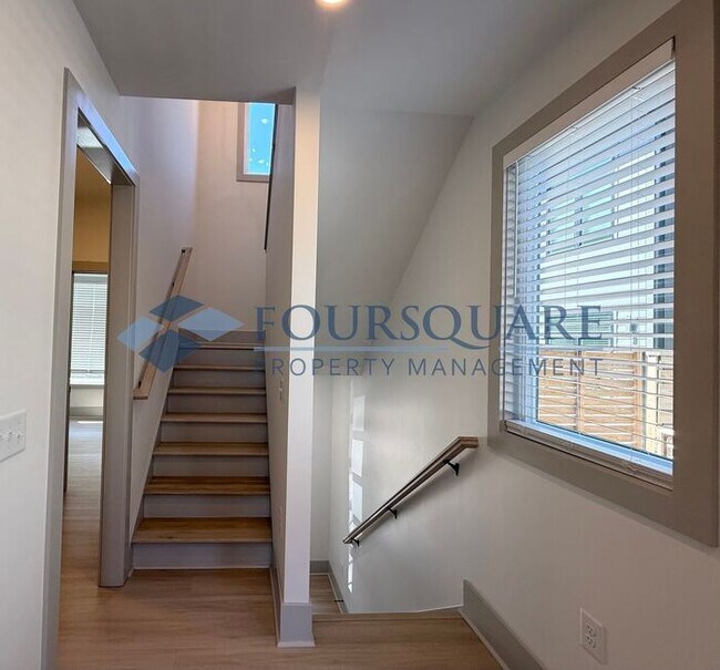 Building Photo - Modern 4-Bed Townhome with Designer Finishes, Dual Balconies & EV-Ready Garage – Inside the Beltl...