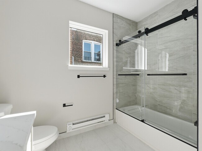 Building Photo - 304 61st St