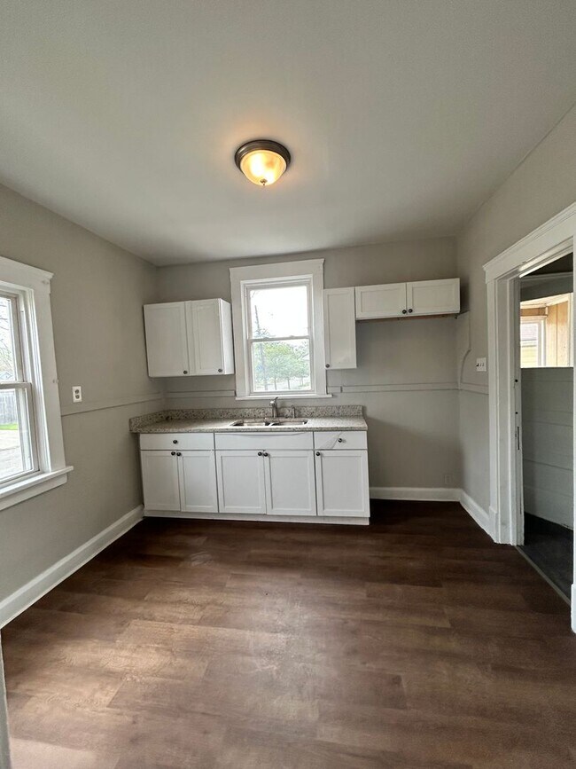 Building Photo - 3267 WEST 38TH STREET