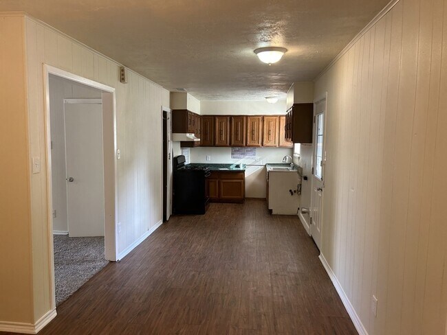 Building Photo - 624 Grande Dr