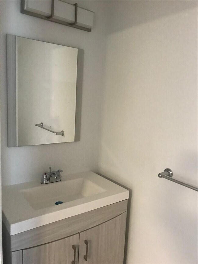 Building Photo - 1489 Barcelona Way