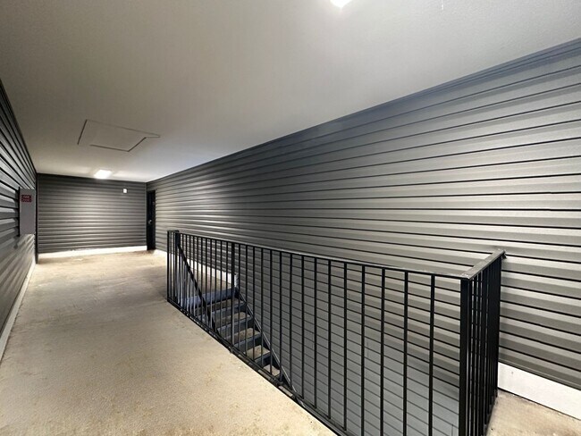 Building Photo - Pet Friendly 2-Bedroom Apartments in Maryv...