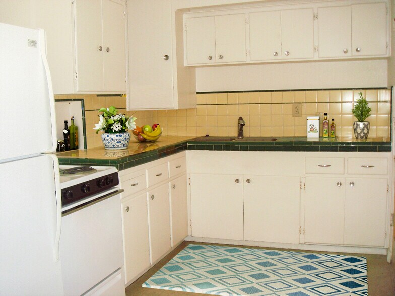 Building Photo - 4528 35th St