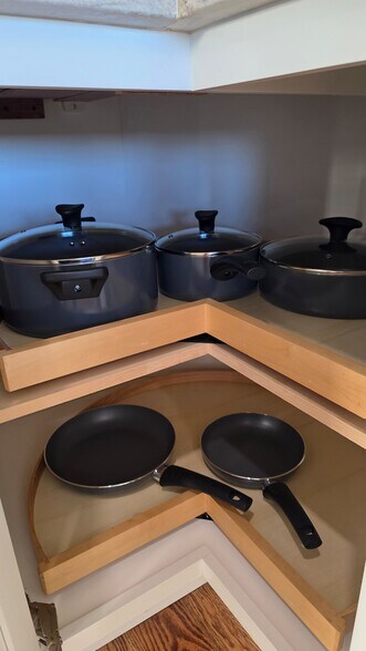 Building Photo - 1588 Alki Ave SW