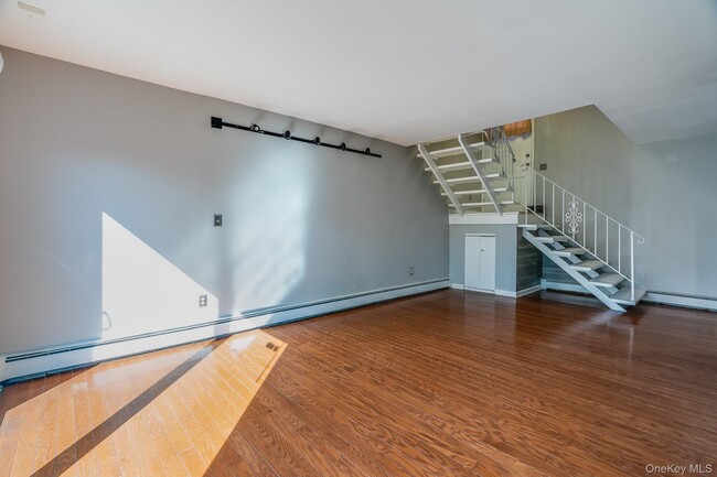 Building Photo - 23 Alpine Dr