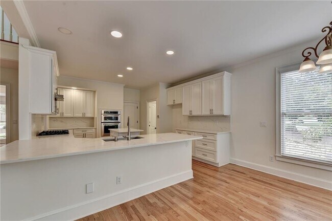 Building Photo - 10645 Honey Brook Cir