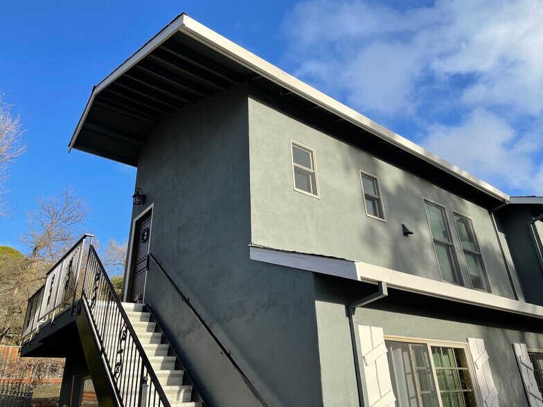 Building Photo - 442 Marshall Dr