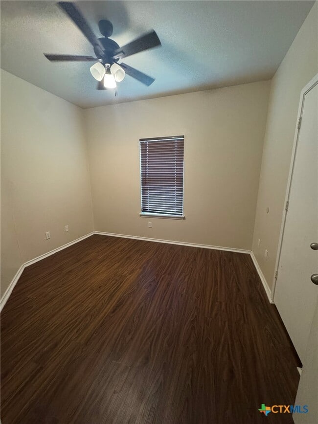 Building Photo - 248 Rosalie Dr