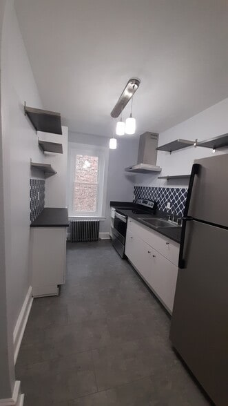 Building Photo - 229 Church St