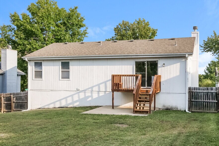 Building Photo - 3026 SW Shadow Brook Dr