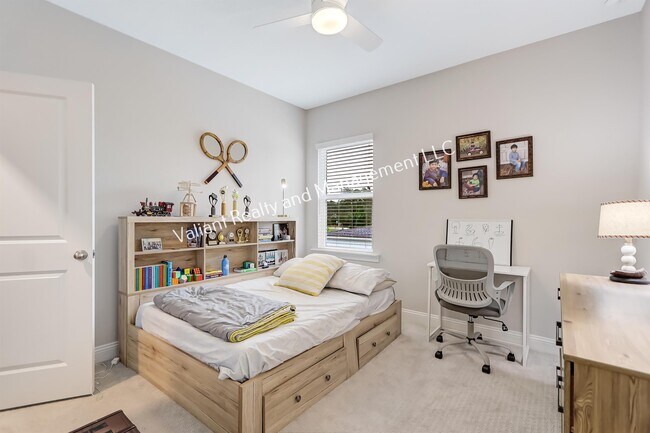 Building Photo - 295 Morning Mist Ln