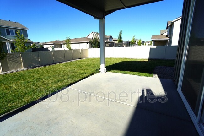 Building Photo - 245 E Caldera St