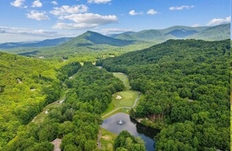 Building Photo - 94 Winding Way