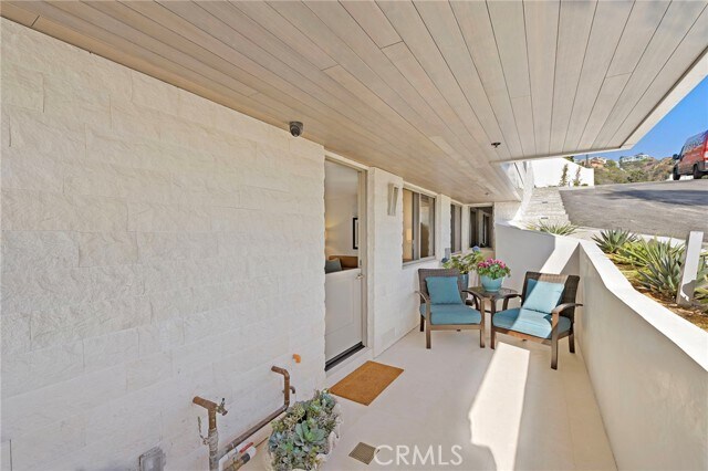 Building Photo - 200 Alta Vista Way