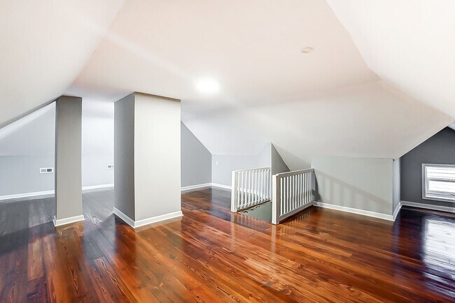 Building Photo - Dayton, OH 4 Bed 1 Bath available to rent!