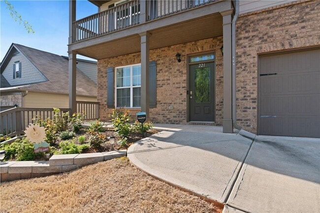 Building Photo - 221 Orchard Trail