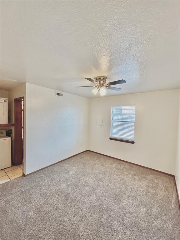 Building Photo - 1901 E Lindsey St