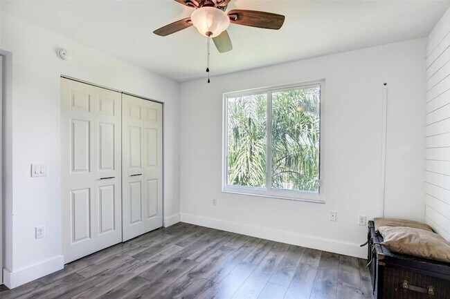 Building Photo - 224 Villa Cir
