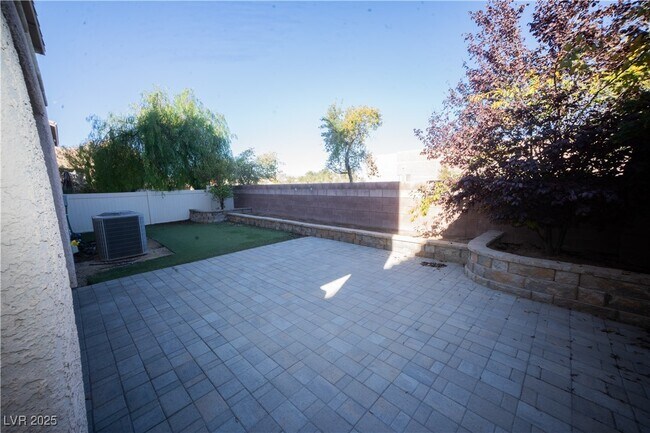 Building Photo - 1720 Dark Wolf Ave