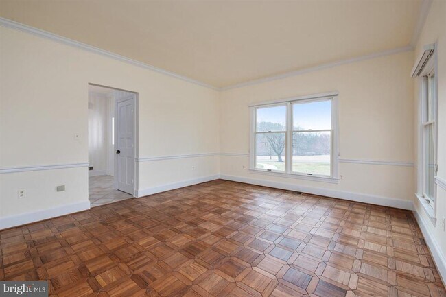 Building Photo - 15321 FALLS