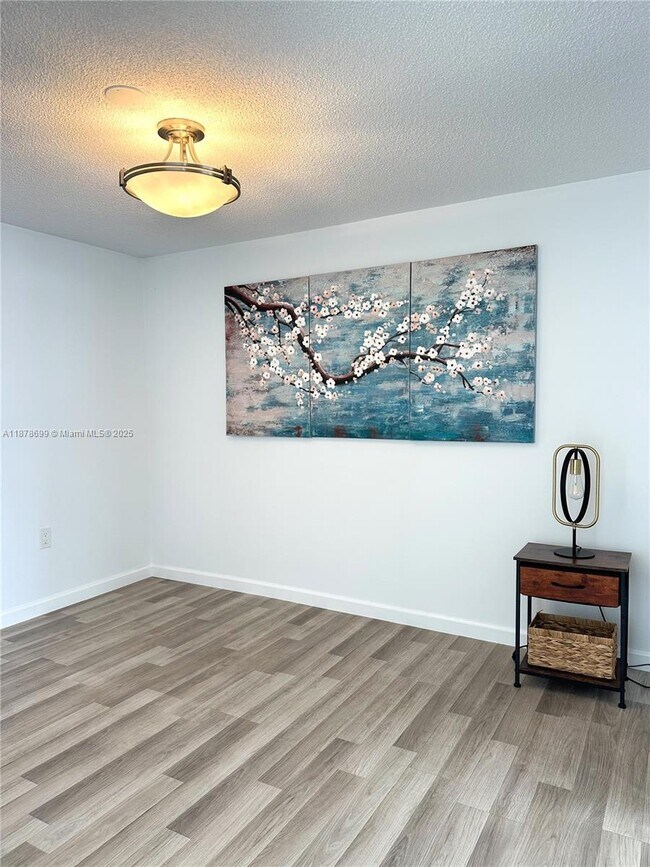 Building Photo - 18041 Biscayne Blvd