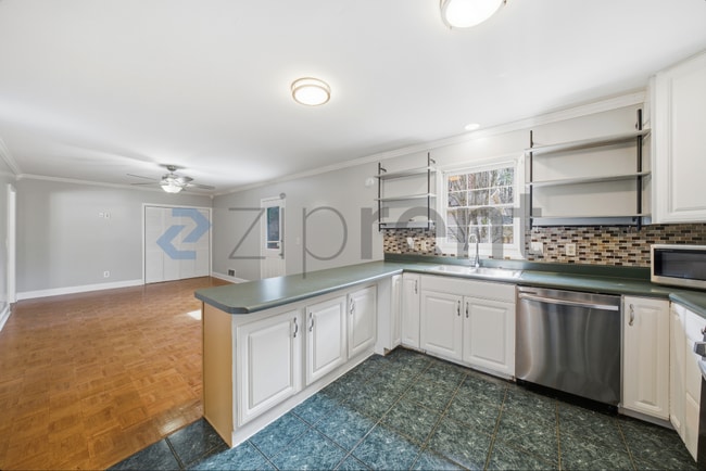 Building Photo - 2351 Emerald Falls Dr