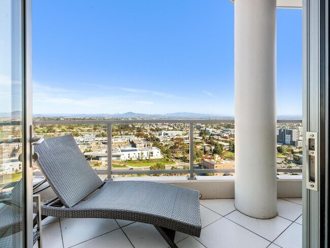 Building Photo - Furnished Aria Penthouse with Panoramic Views & Wraparound Balcony